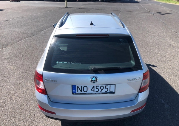 Skoda Octavia cena 36500 przebieg: 233600, rok produkcji 2015 z Koszalin małe 277